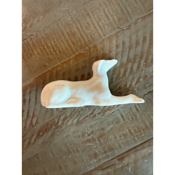 Vintage Porcelain Whippet Greyhound Dog Figurines White Japan MCM 5" Handpainted - Picture 5 of 8